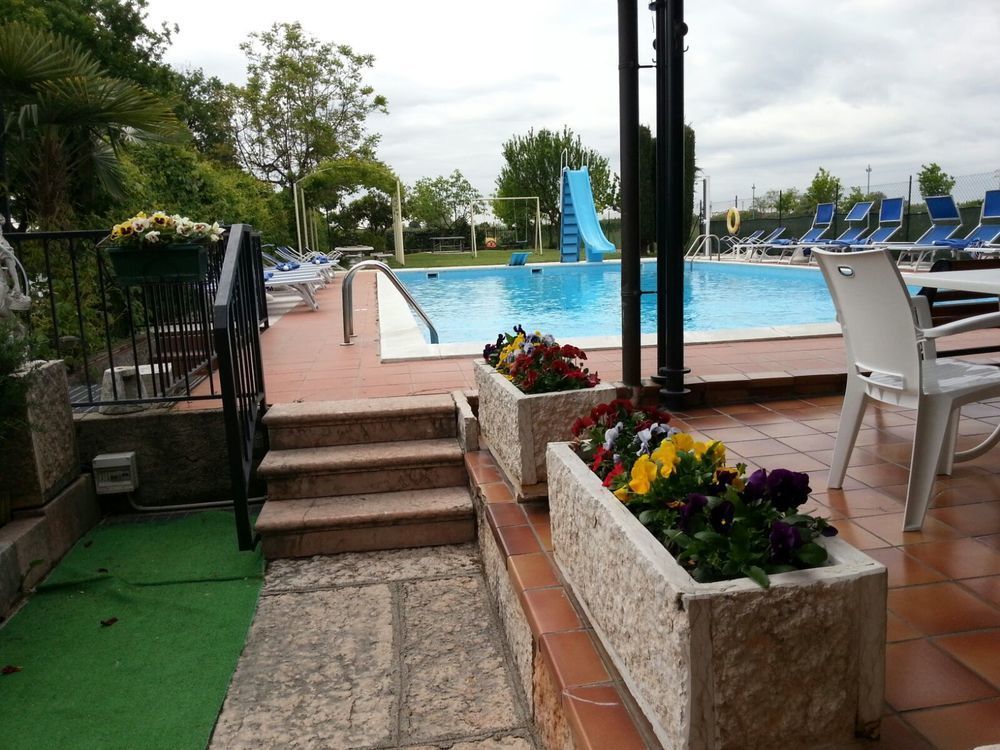 Albergo Mio ลาซีเซ ภายนอก รูปภาพ